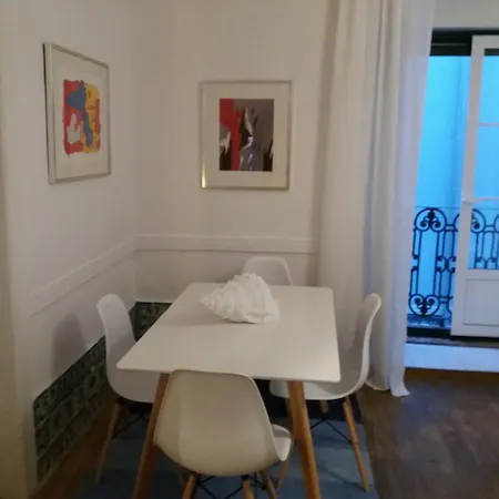 Low Cost - Baixa-mouraria Lisboa